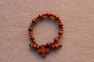Armband Holz mit Kreuz